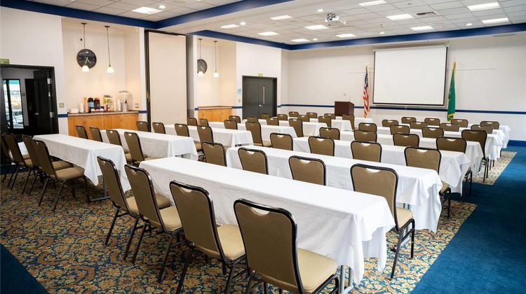 Comfort Suites Airport Meeting