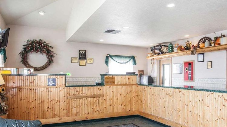 Rodeway Inn and Suites Spokane East Lobby