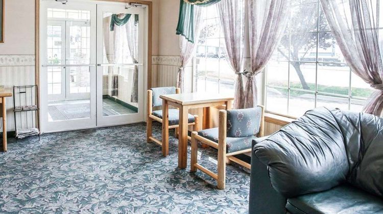 Rodeway Inn and Suites Spokane East Lobby