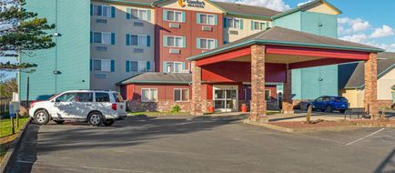 Comfort Inn & Suites Exterior