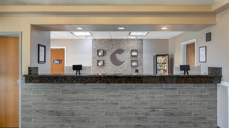 <b>Comfort Inn And Suites Ocean Shores Lobby</b>. Images powered by <a href="https://iceportal.shijigroup.com/" title="IcePortal" target="_blank">IcePortal</a>.