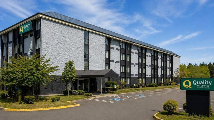 Quality Inn & Suites Everett Exterior