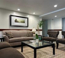 Quality Inn & Suites Everett Lobby