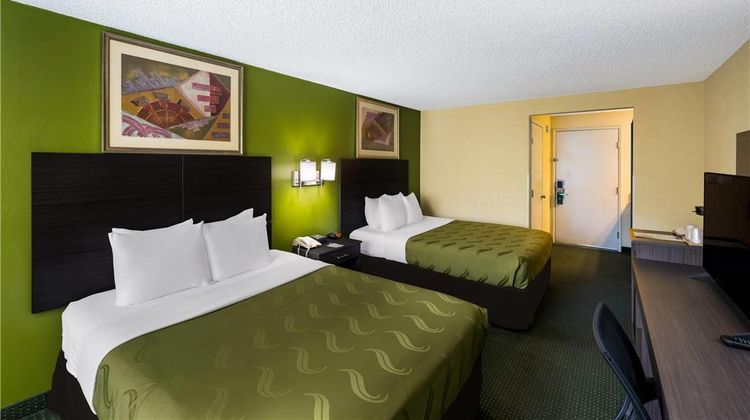 Quality Inn Sea Tac Airport Room
