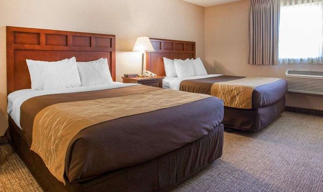 Quality Inn Kirkland Room