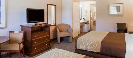 Quality Inn Kirkland Room