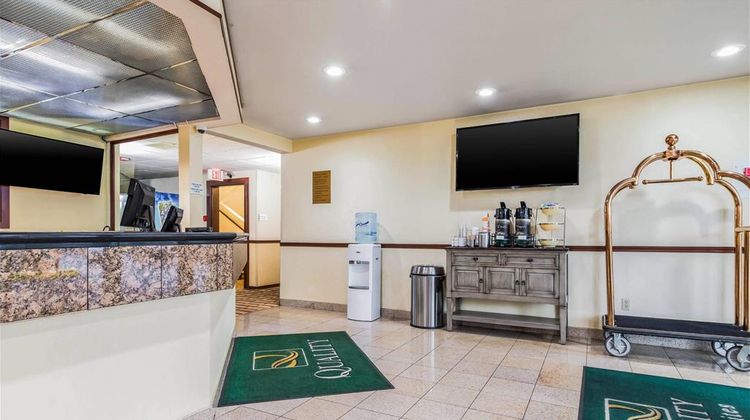 Quality Inn Lobby