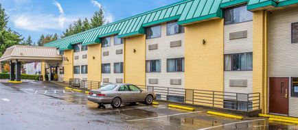 Quality Inn Exterior