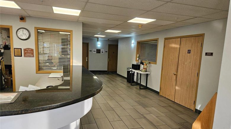 <b>Quality Inn Marysville Lobby</b>. Images powered by <a href="https://iceportal.shijigroup.com/" title="IcePortal" target="_blank">IcePortal</a>.