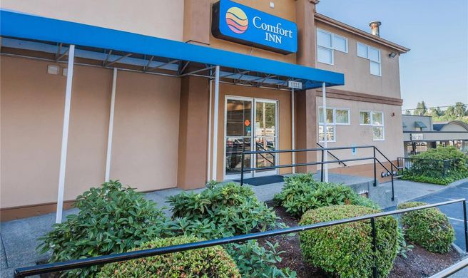 Comfort Inn On the Bay Port Orchard Exterior