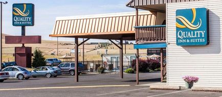 Quality Inn & Suites Exterior