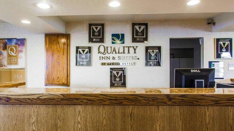 Quality Inn & Suites Lobby