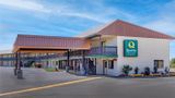 <b>Quality Inn & Suites Exterior</b>. Images powered by <a href="https://iceportal.shijigroup.com/" title="IcePortal" target="_blank">IcePortal</a>.