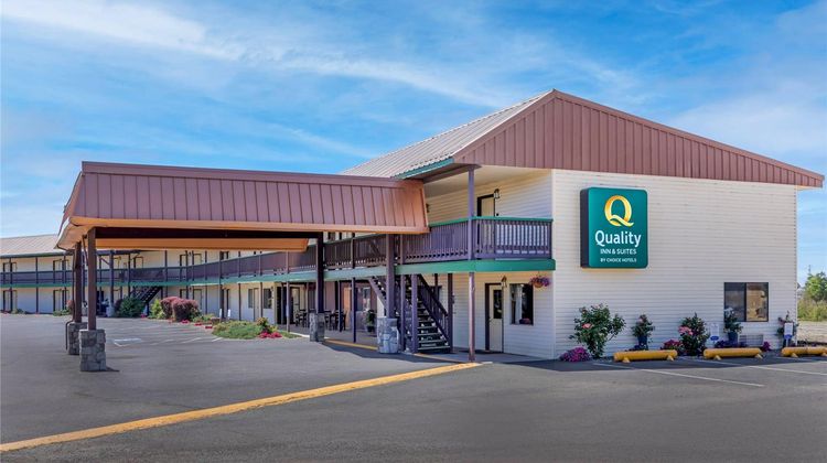 Quality Inn & Suites Exterior