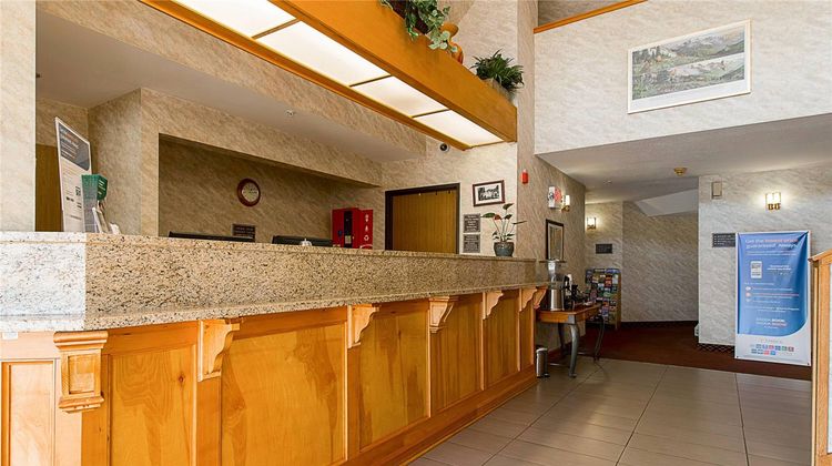 Econo Lodge Buckley Lobby