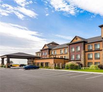Comfort Suites Exterior