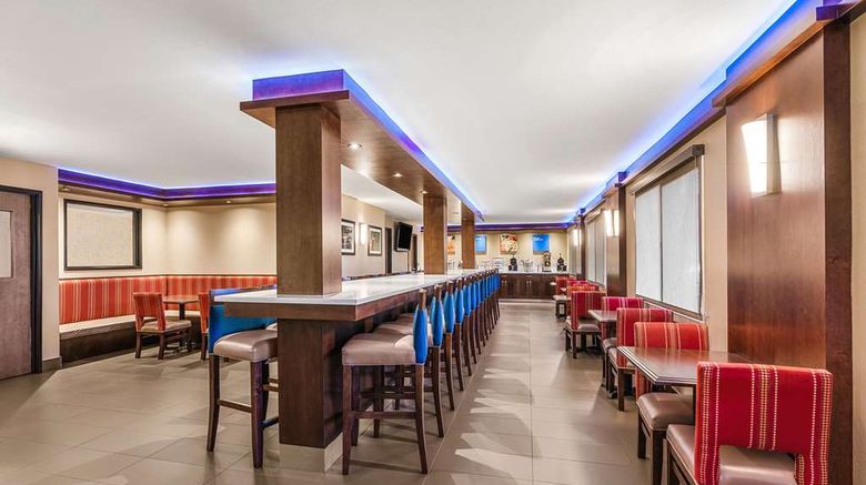 <b>Comfort Inn & Suites Vancouver Restaurant</b>. Images powered by <a href="https://iceportal.shijigroup.com/" title="IcePortal" target="_blank">IcePortal</a>.