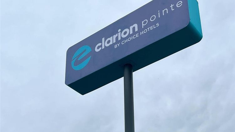Clarion Pointe Kent Seattle South Exterior