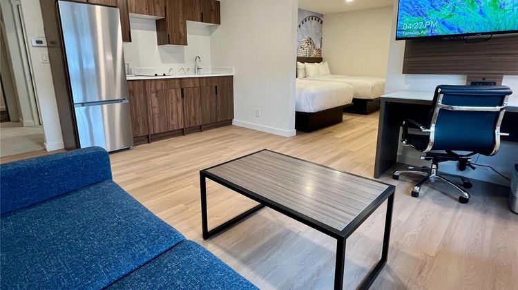 Clarion Pointe Kent Seattle South Suite