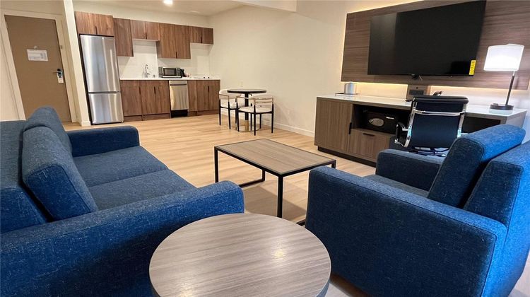 Clarion Pointe Kent Seattle South Suite