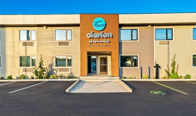 Clarion Pointe Kent Seattle South Exterior