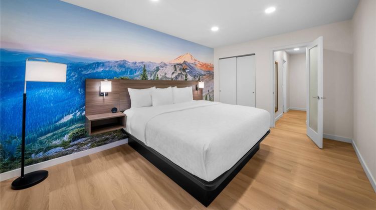 Clarion Pointe Kent Seattle South Suite