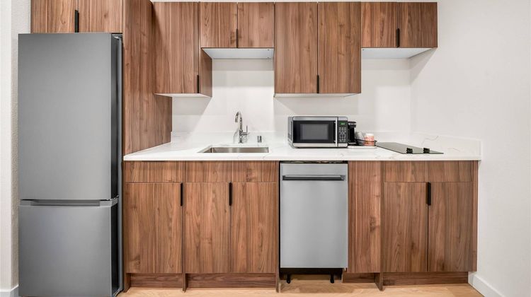 Clarion Pointe Kent Seattle South Suite