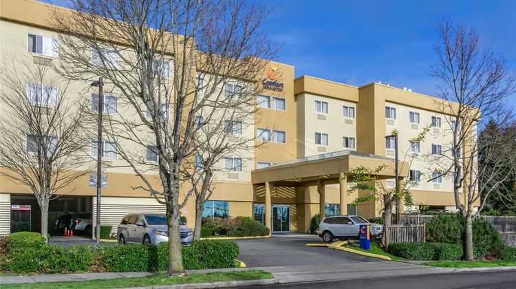 Comfort Inn & Suites Exterior