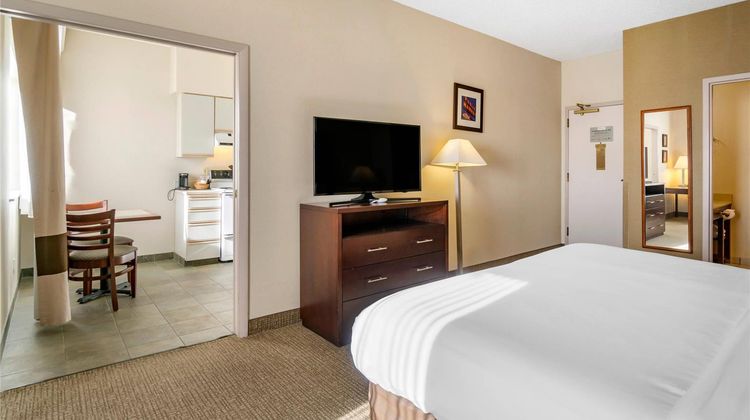 Comfort Inn & Suites Suite