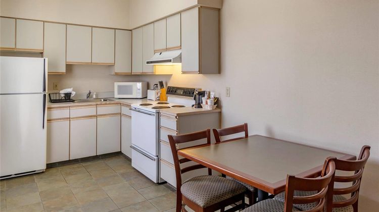 Comfort Inn & Suites Suite