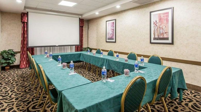 <b>Comfort Suites Wenatchee Meeting</b>. Images powered by <a href="https://iceportal.shijigroup.com/" title="IcePortal" target="_blank">IcePortal</a>.