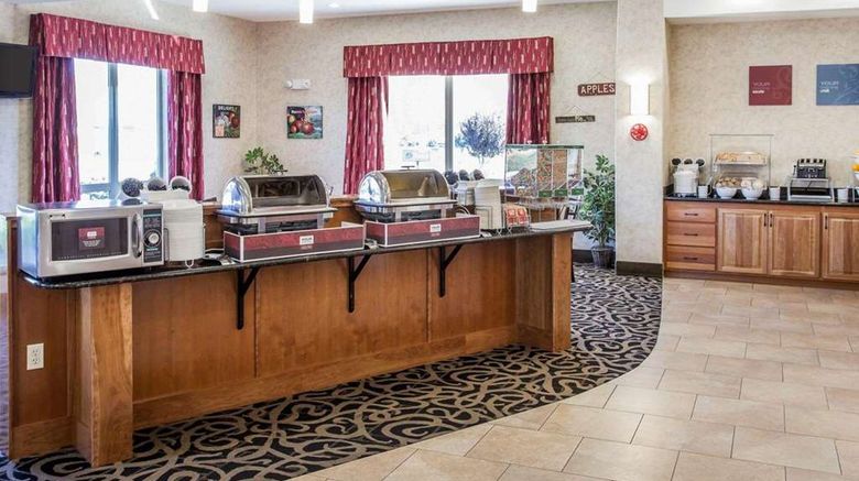 <b>Comfort Suites Wenatchee Restaurant</b>. Images powered by <a href="https://iceportal.shijigroup.com/" title="IcePortal" target="_blank">IcePortal</a>.