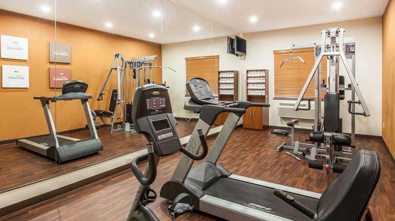 <b>Comfort Suites Wenatchee Health</b>. Images powered by <a href="https://iceportal.shijigroup.com/" title="IcePortal" target="_blank">IcePortal</a>.