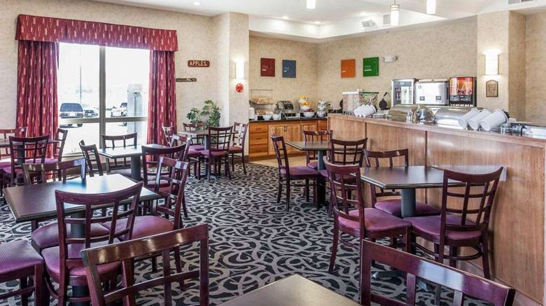 <b>Comfort Suites Wenatchee Restaurant</b>. Images powered by <a href="https://iceportal.shijigroup.com/" title="IcePortal" target="_blank">IcePortal</a>.