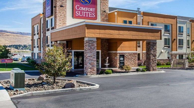 <b>Comfort Suites Wenatchee Exterior</b>. Images powered by <a href="https://iceportal.shijigroup.com/" title="IcePortal" target="_blank">IcePortal</a>.