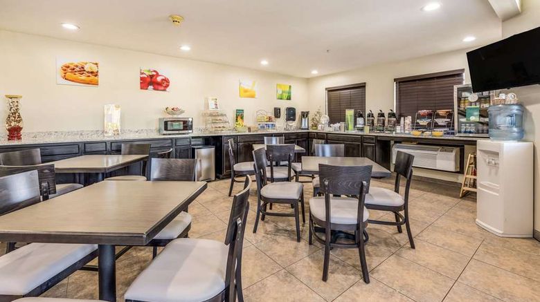 <b>Quality Inn Cle Elum Ellensburg Restaurant</b>. Images powered by <a href="https://iceportal.shijigroup.com/" title="IcePortal" target="_blank">IcePortal</a>.