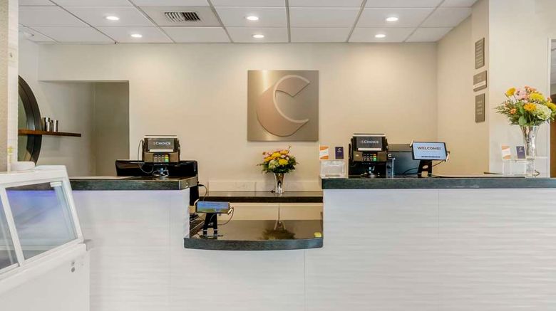 <b>Comfort Inn & Suites Pacific - Auburn Lobby</b>. Images powered by <a href="https://iceportal.shijigroup.com/" title="IcePortal" target="_blank">IcePortal</a>.