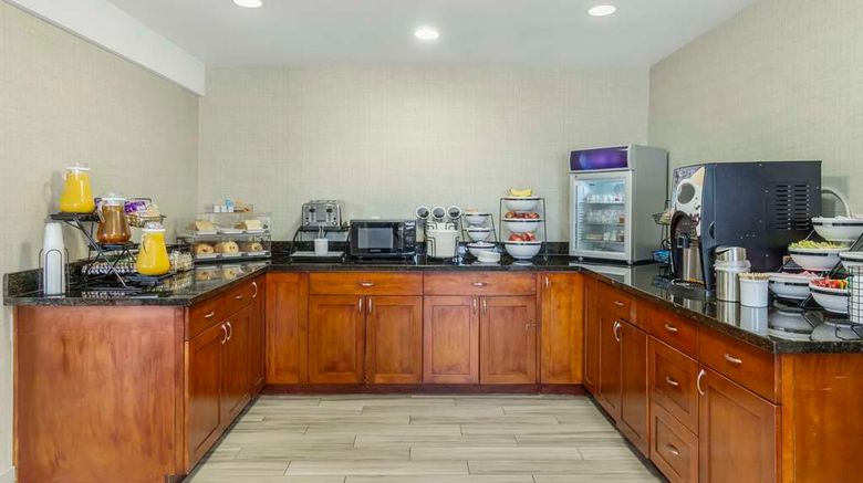 <b>Comfort Inn & Suites Pacific - Auburn Restaurant</b>. Images powered by <a href="https://iceportal.shijigroup.com/" title="IcePortal" target="_blank">IcePortal</a>.