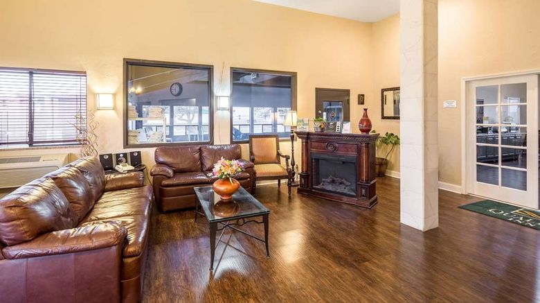<b>Quality Inn Moses Lake Lobby</b>. Images powered by <a href="https://iceportal.shijigroup.com/" title="IcePortal" target="_blank">IcePortal</a>.
