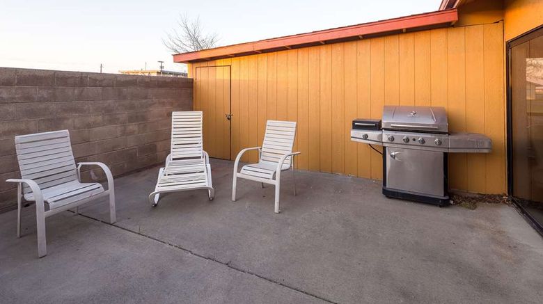 <b>Quality Inn Moses Lake Pool</b>. Images powered by <a href="https://iceportal.shijigroup.com/" title="IcePortal" target="_blank">IcePortal</a>.