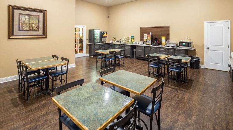 <b>Quality Inn Moses Lake Restaurant</b>. Images powered by <a href="https://iceportal.shijigroup.com/" title="IcePortal" target="_blank">IcePortal</a>.