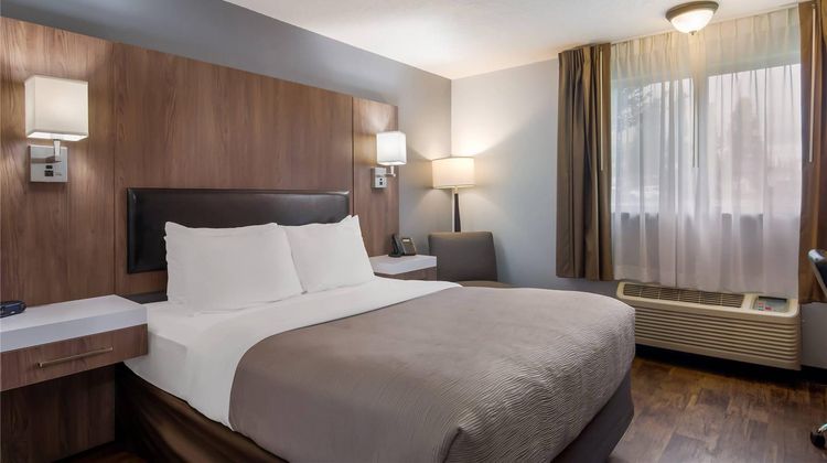 Quality Inn & Suites Silverdale Room