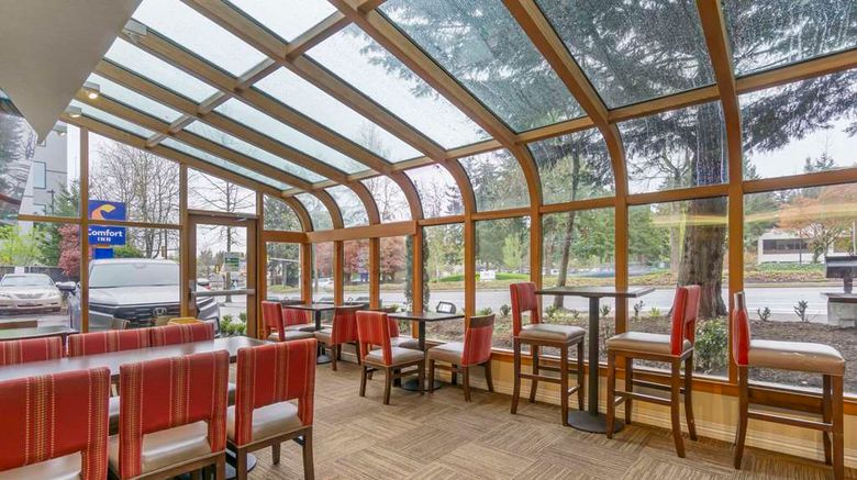 <b>Comfort Inn & Suites SeaTac Restaurant</b>. Images powered by <a href="https://iceportal.shijigroup.com/" title="IcePortal" target="_blank">IcePortal</a>.