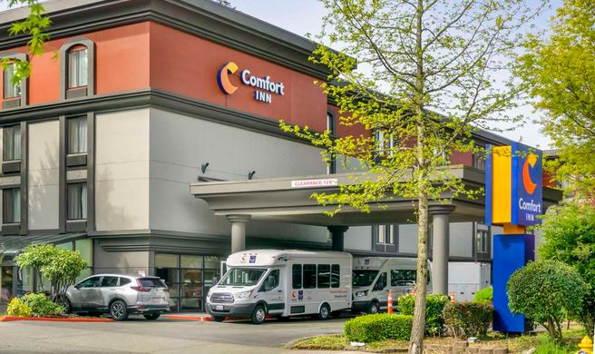 Comfort Inn & Suites SeaTac Exterior