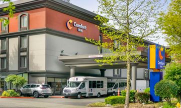 Comfort Inn & Suites SeaTac