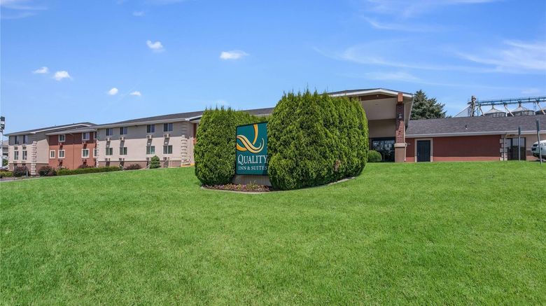 <b>Quality Inn & Suites Walla Walla Exterior</b>. Images powered by <a href="https://iceportal.shijigroup.com/" title="IcePortal" target="_blank">IcePortal</a>.