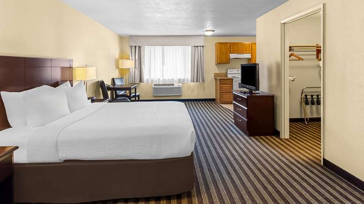 Quality Inn and Suites Vancouver Hazel Dell Room