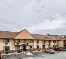 Rodeway Inn & Stes Madsion Exterior