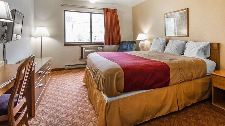 <b>Rodeway Inn & Stes Madsion Room</b>. Images powered by <a href="https://iceportal.shijigroup.com/" title="IcePortal" target="_blank">IcePortal</a>.