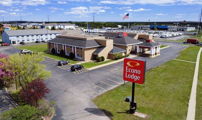 Econo Lodge Wausau-Rothschild Exterior